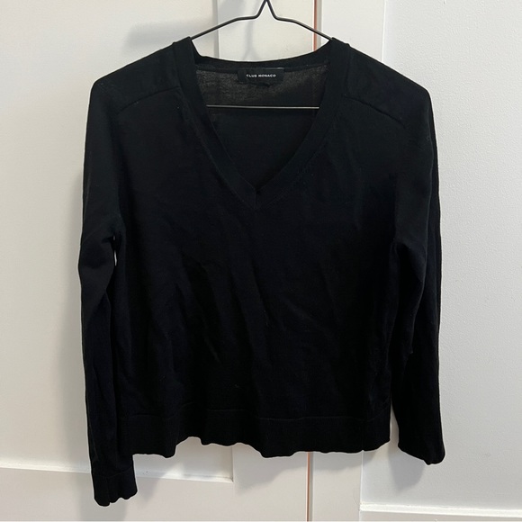 Club Monaco 100% Wool Vneck sweater in black size small - Picture 1 of 6
